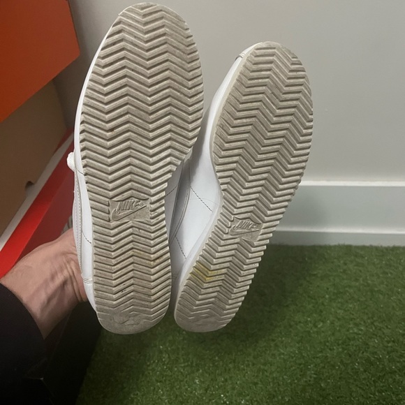 Nike Cortez women’s size 7 women - Picture 3 of 3